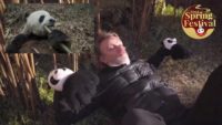 Behind the scenes of 'nature of china': french director imitates panda 8