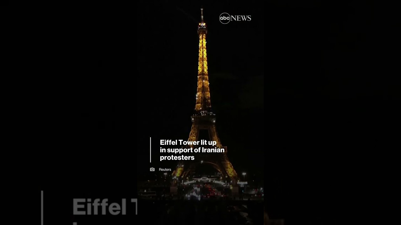 Eiffel tower lit up in support of iranian protesters 4