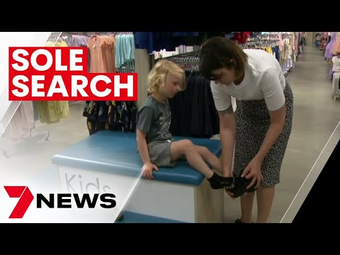 Podiatrists share their expert advice about the right school shoes | 7news 8